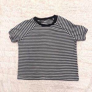 Levi’s small Striped Black and White t Shirt slightly cropped oversized cotton